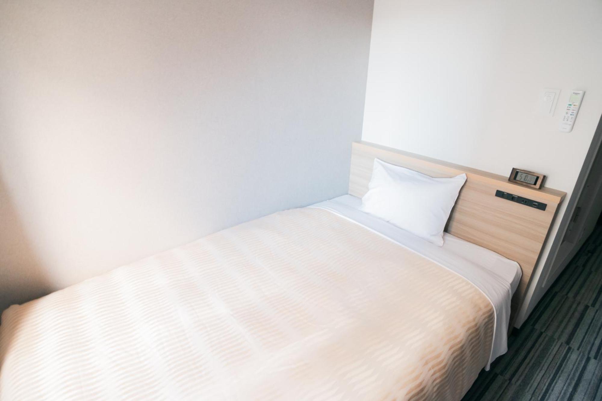 Quintessa Hotel Chiba Funabashi Buitenkant foto